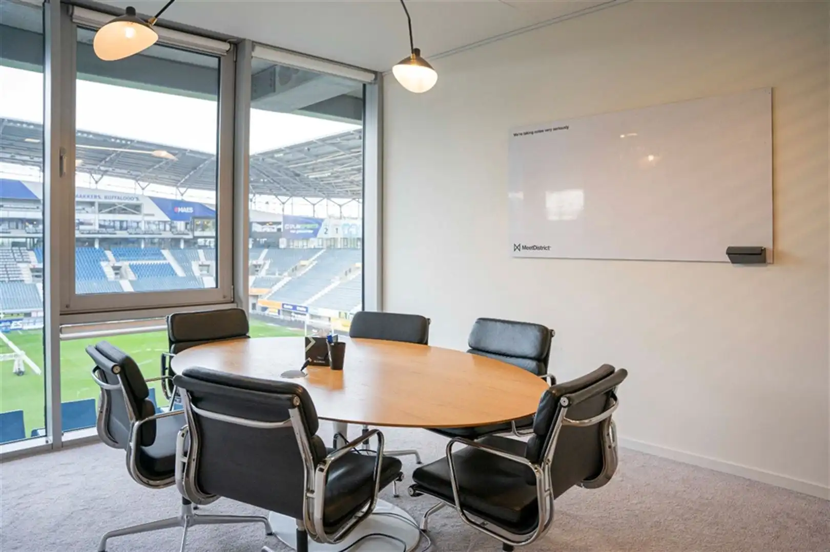 Kantoren in het Meetdistrict in Planet Group Arena foto 5