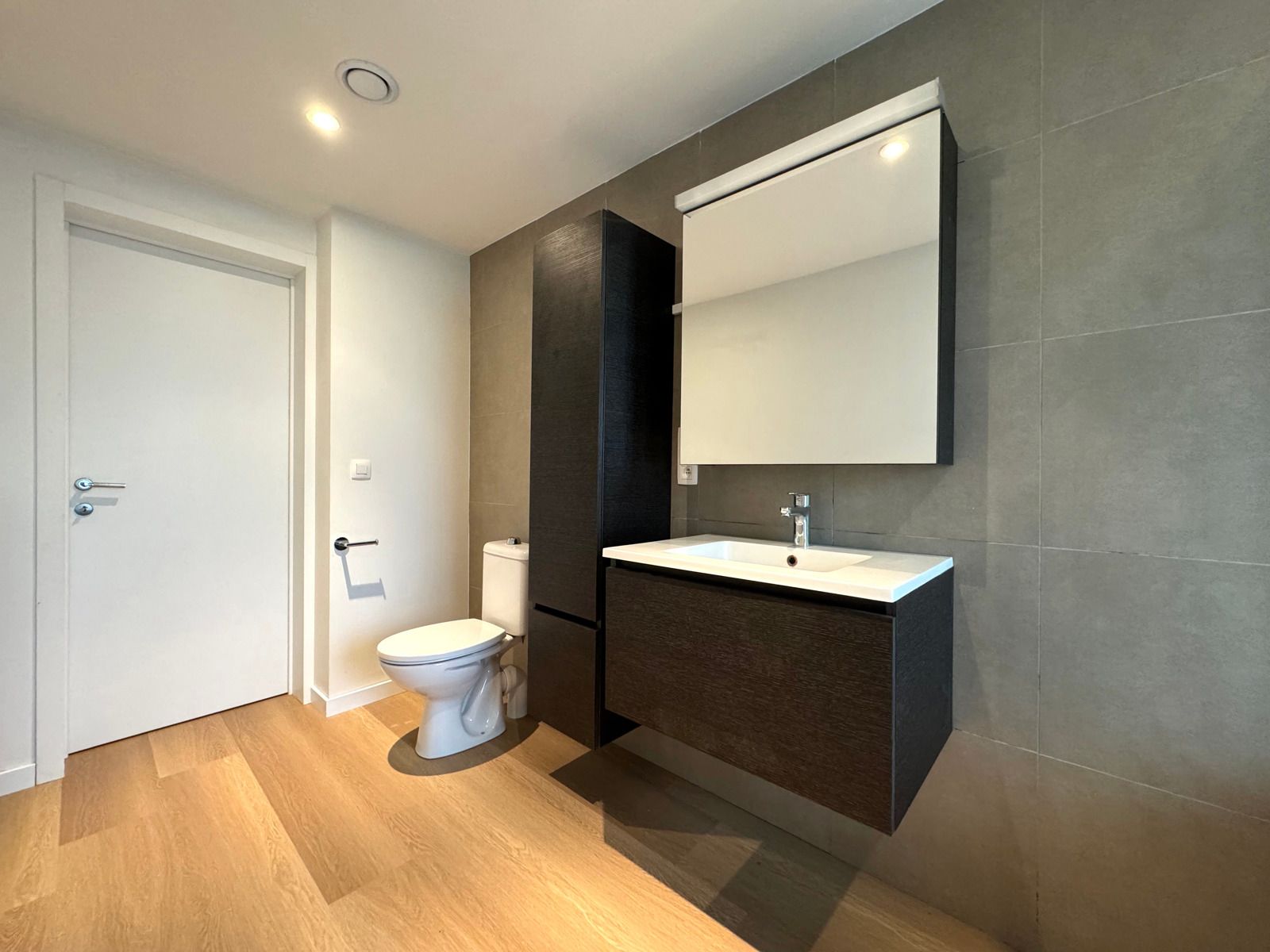 Te huur: gerenoveerd duplex appartement in centrum Aalst! foto 11