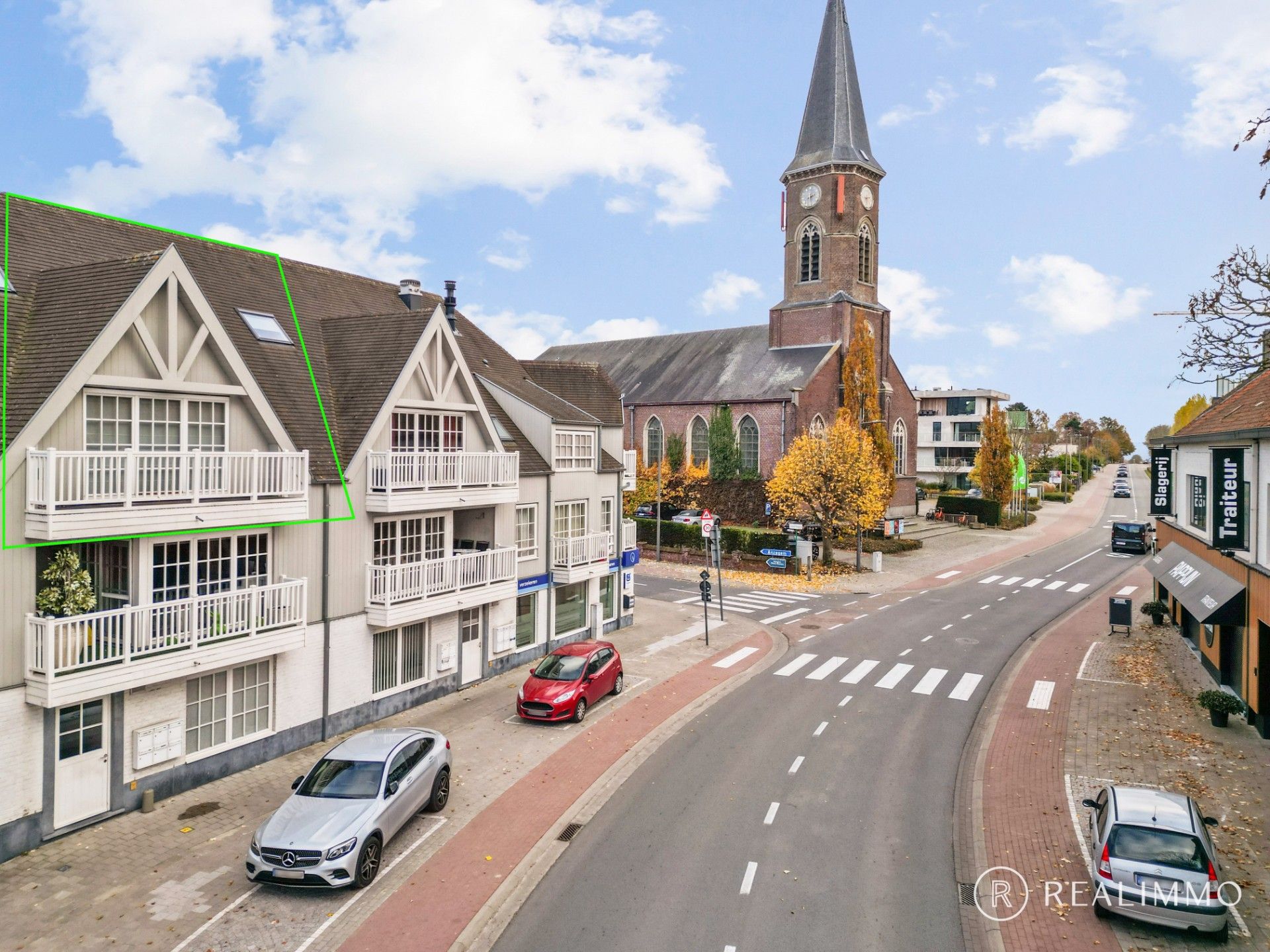 Ruim duplex appartement van 110 m² op centrale ligging in Anzegem foto 2