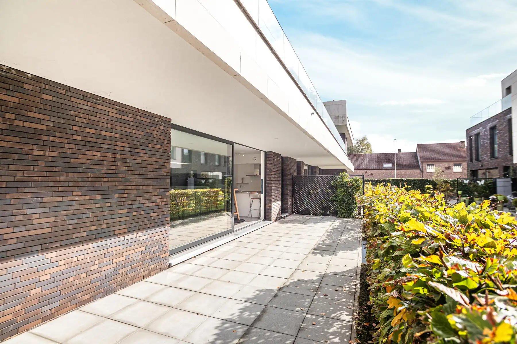 Lichtrijk gelijkvloers appartement met terras en tuinzicht foto 7