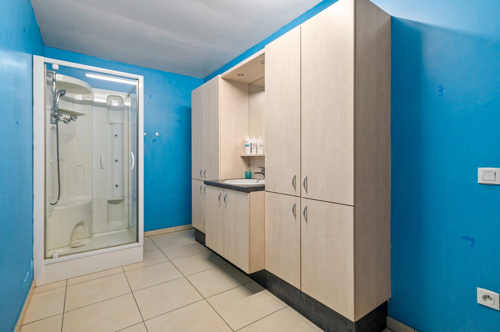 Gelijkvloers appartement in centrum Olen met 2 slpkmrs en garage! foto 12