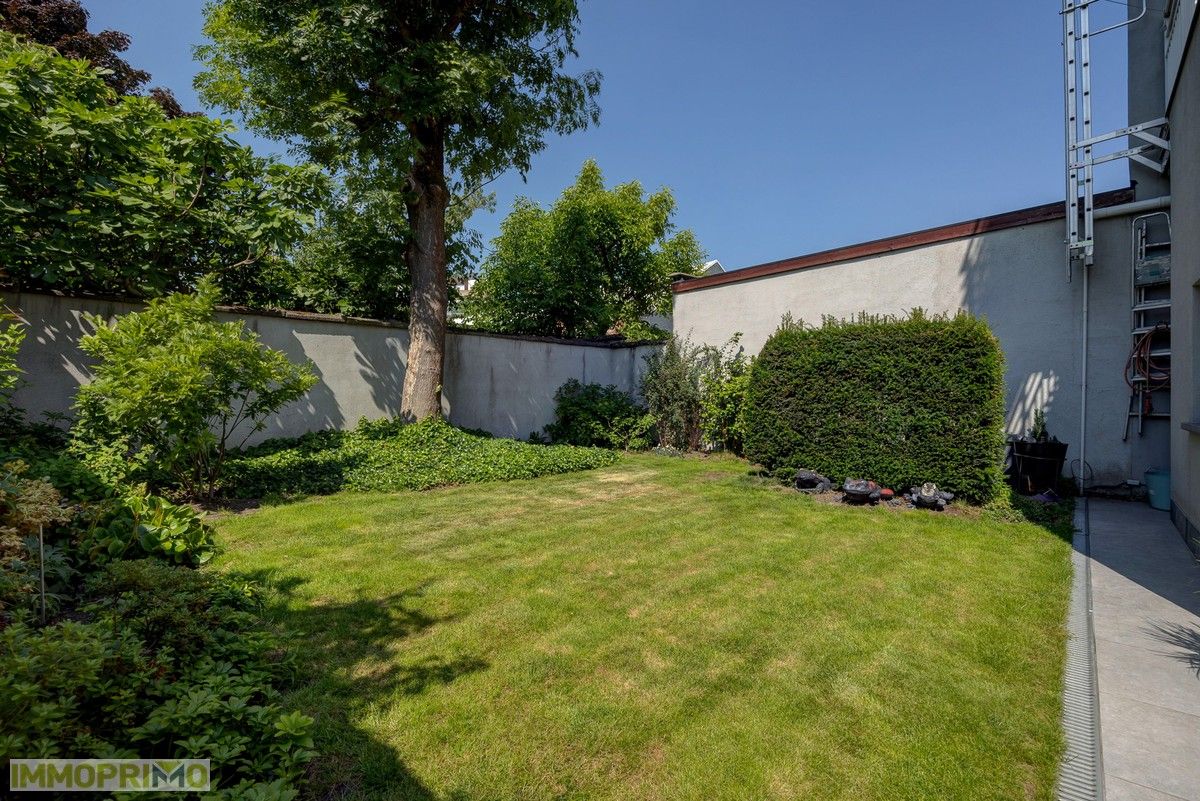 Ruim en stijlvol 1-slaapkamerappartement met zuidtuin en terras foto 18