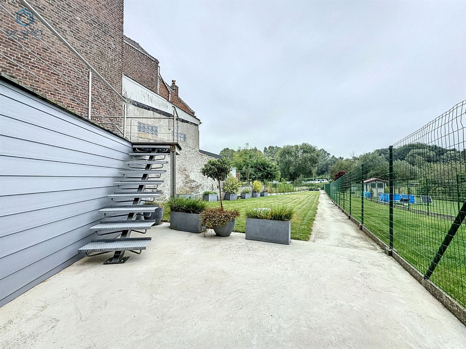 Instapklare en gerenoveerde woning met 3 slp en tuin foto 18