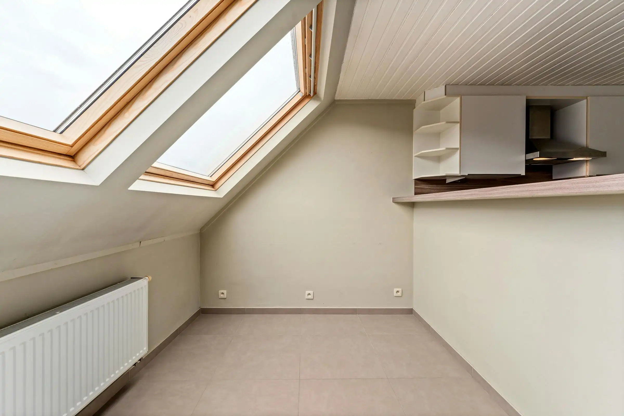 Dakappartement (81m²) met 1 slaapkamer in centrum Roeselare foto 3