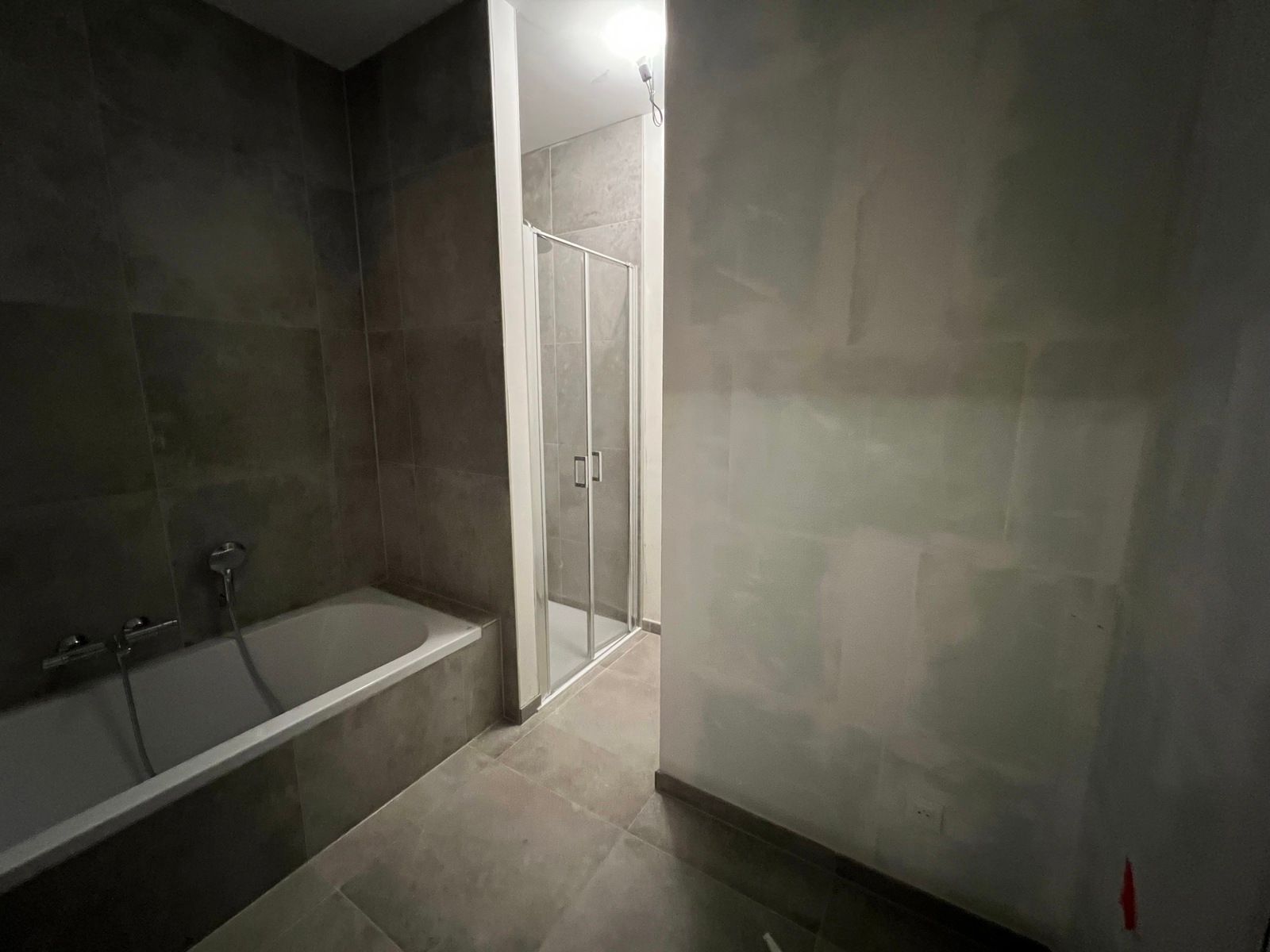 Nieuwbouw GLV app met 3 slpk - 2x terras - tuin - parking foto 15