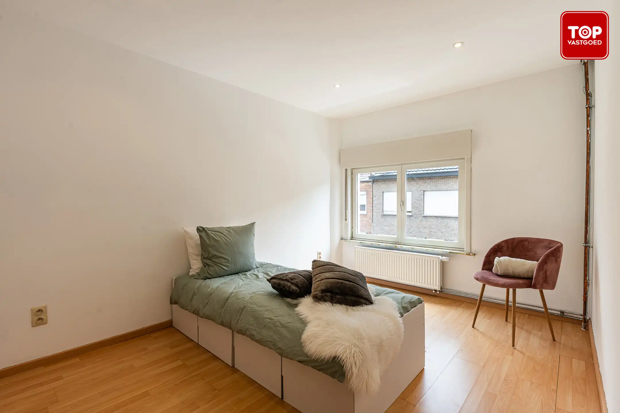 Instapklare woning met 3 slaapkamers, garage en zonnige tuin foto 18
