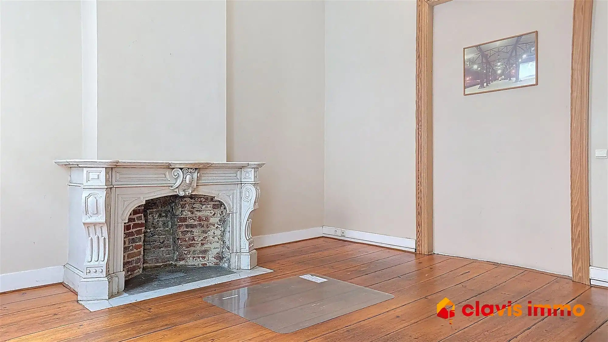 Aangenaam kantoor gelegen op de begane grond van een prachtig herenhuis foto 2