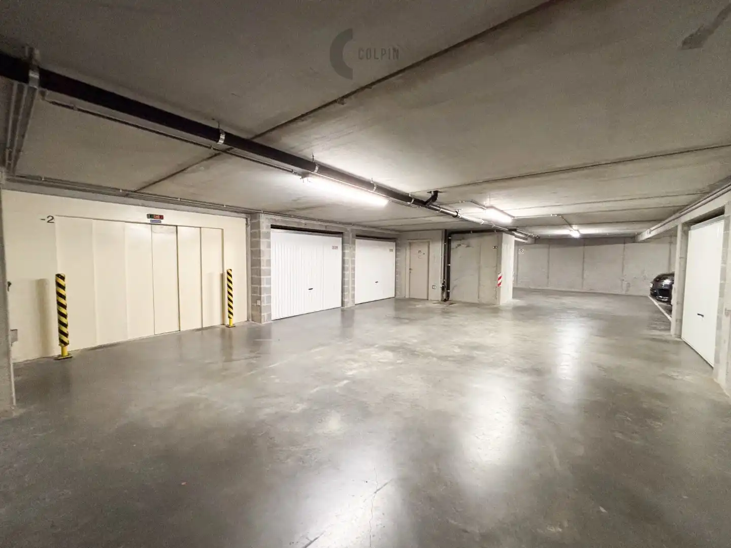 Garagebox onder het Kinkhoornplein in Heist foto 3