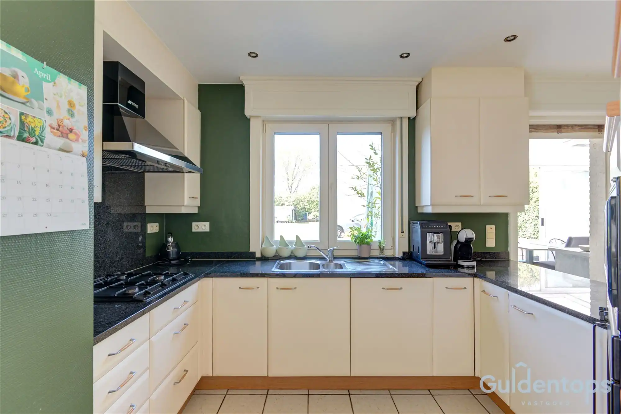 Vrijstaande woning met atelier op perceel van 1776m2 foto 20