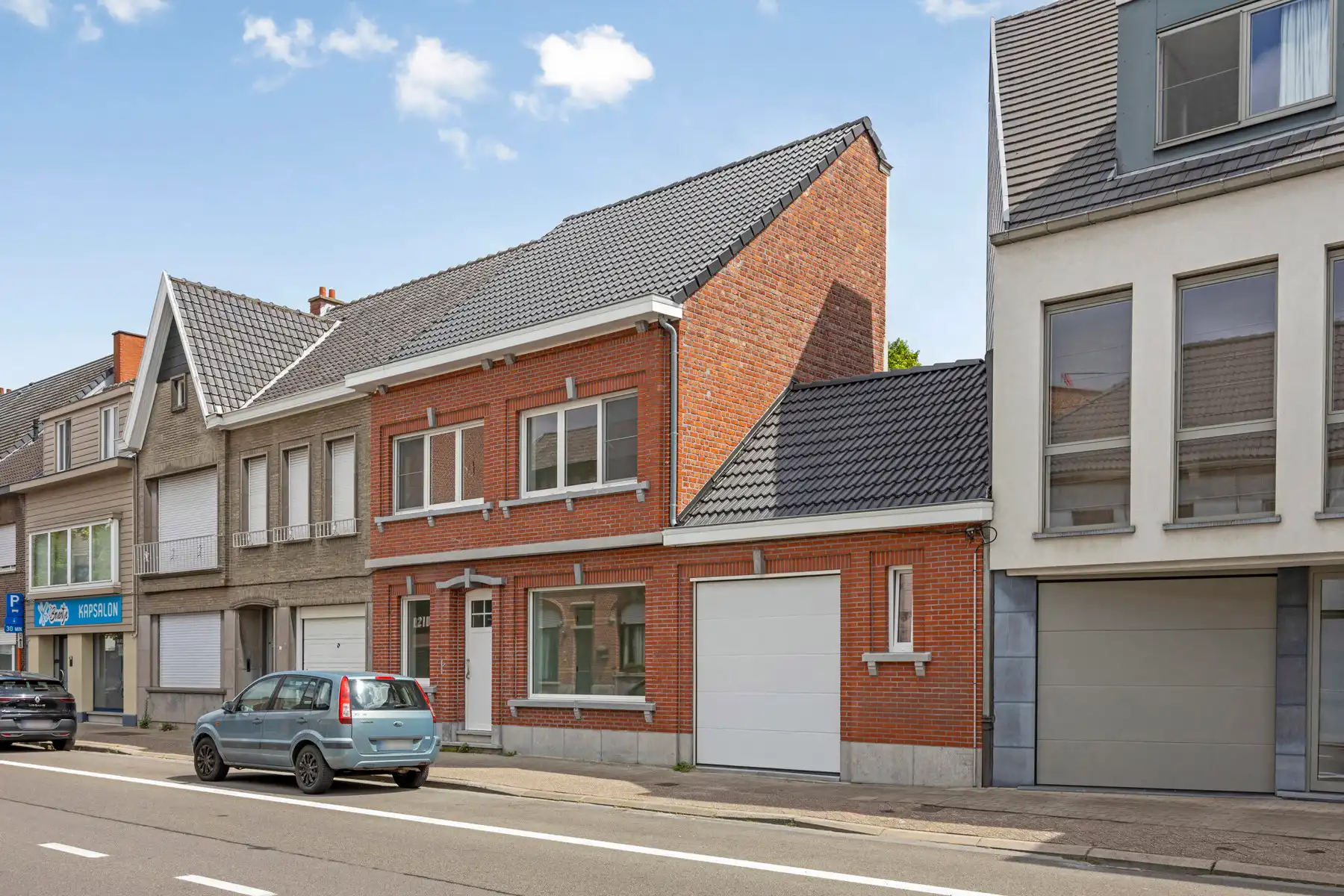 Volledig gerenoveerde woning met EPC-label B foto 2
