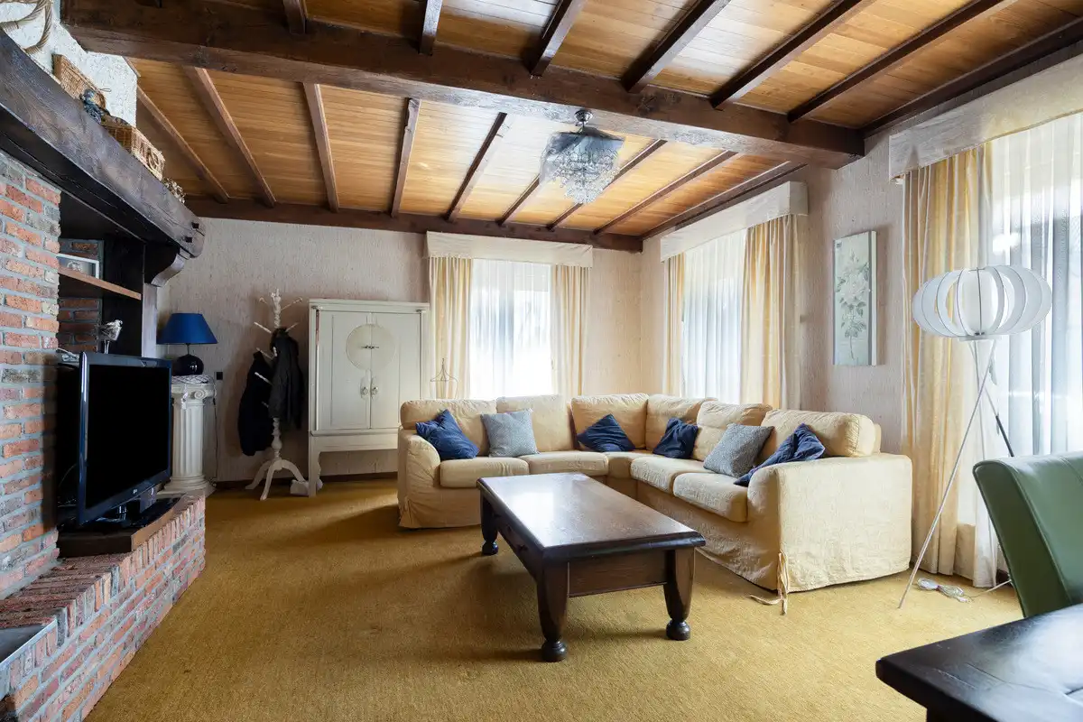 GELIJKVLOERSE WONING MET 3 SLK op 17A89CA NABIJ CENTRUM BILZEN. foto 4