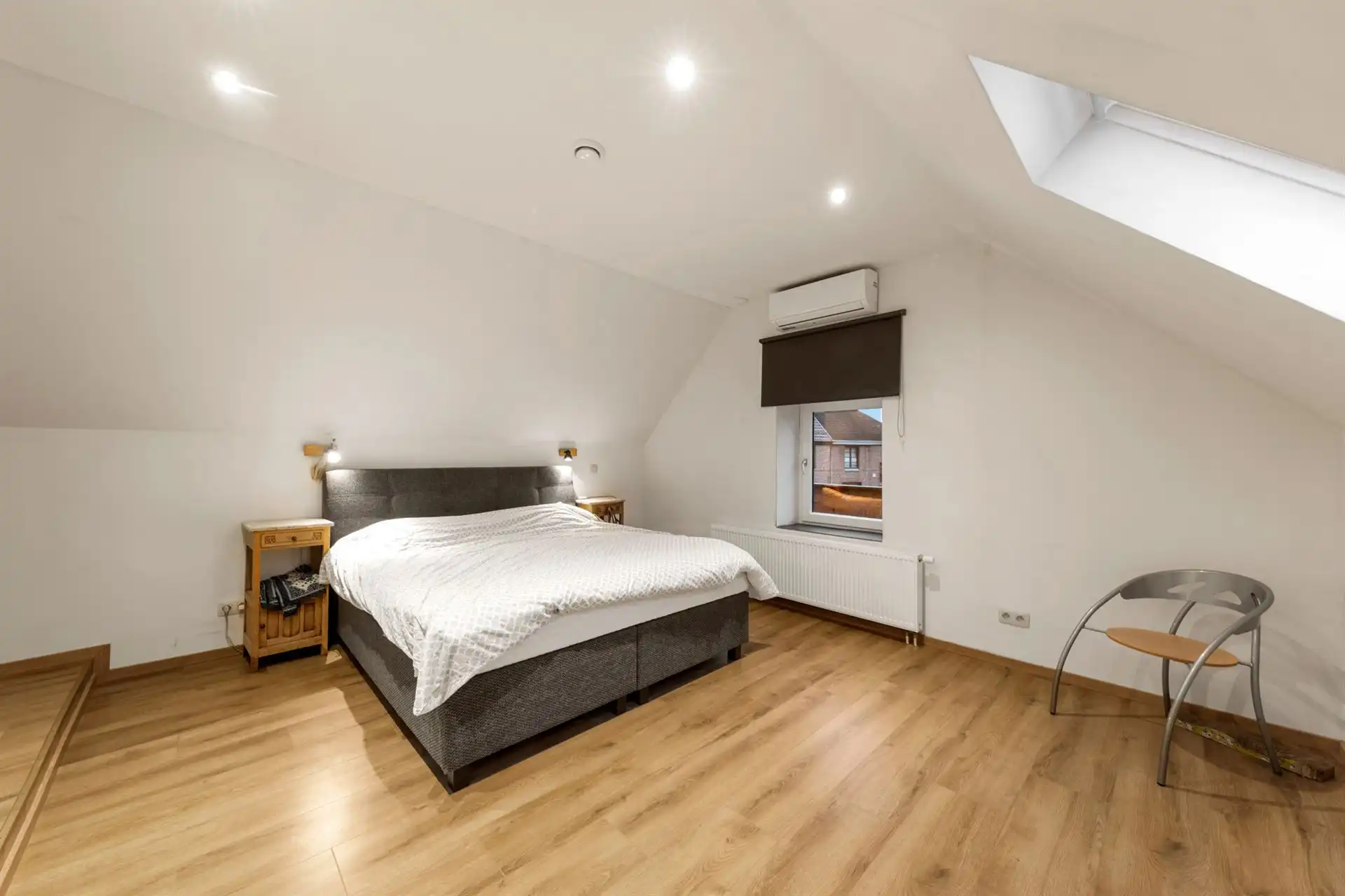 Ruime en energiezuinige woning met studio en tuin in Gaurain foto 13