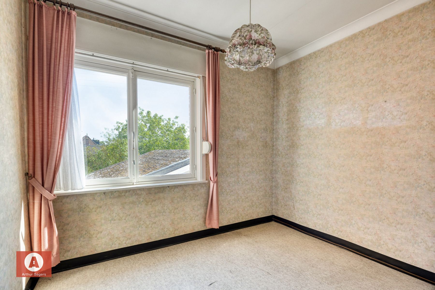 IN OPTIE - Te renoveren gezinswoning op een perceel van 3a 37ca. foto 20