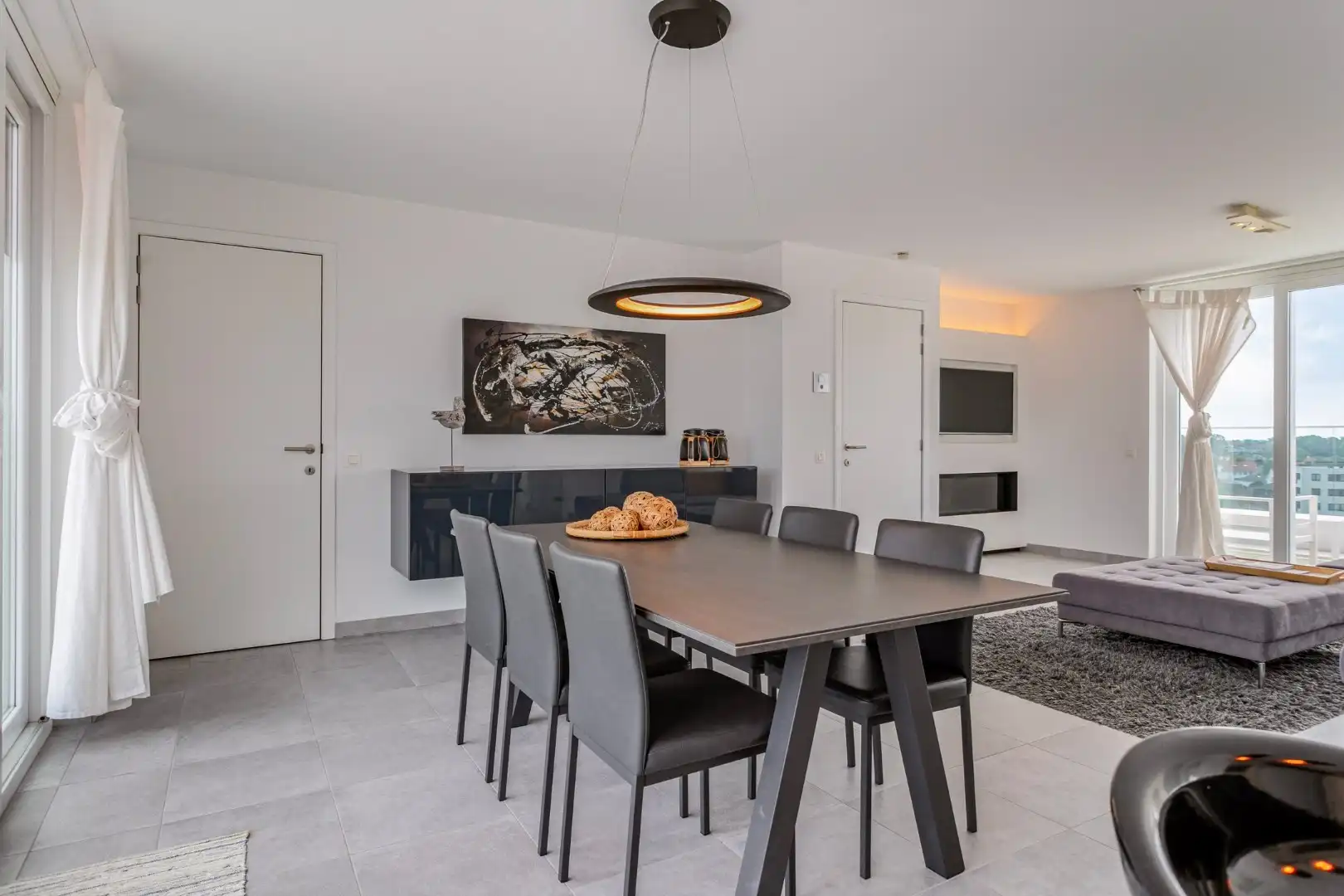 Recente penthouse met zongerichte terrassen foto 4