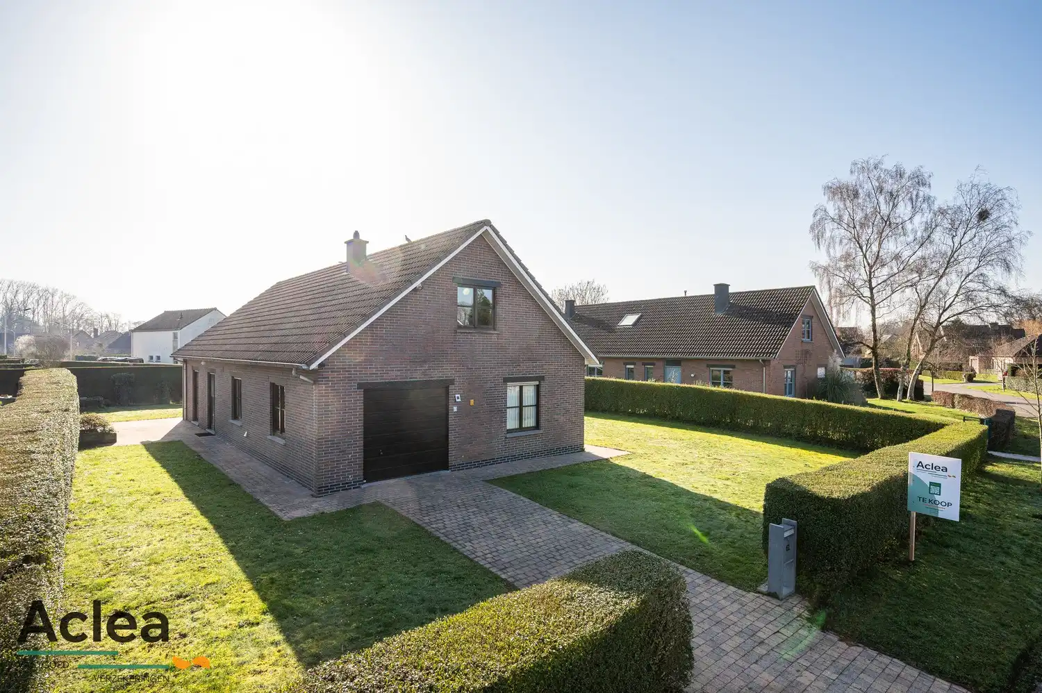 Hoofdfoto van de publicatie: Vrijstaande woning op een zeer goede locatie in Vinderhoute.