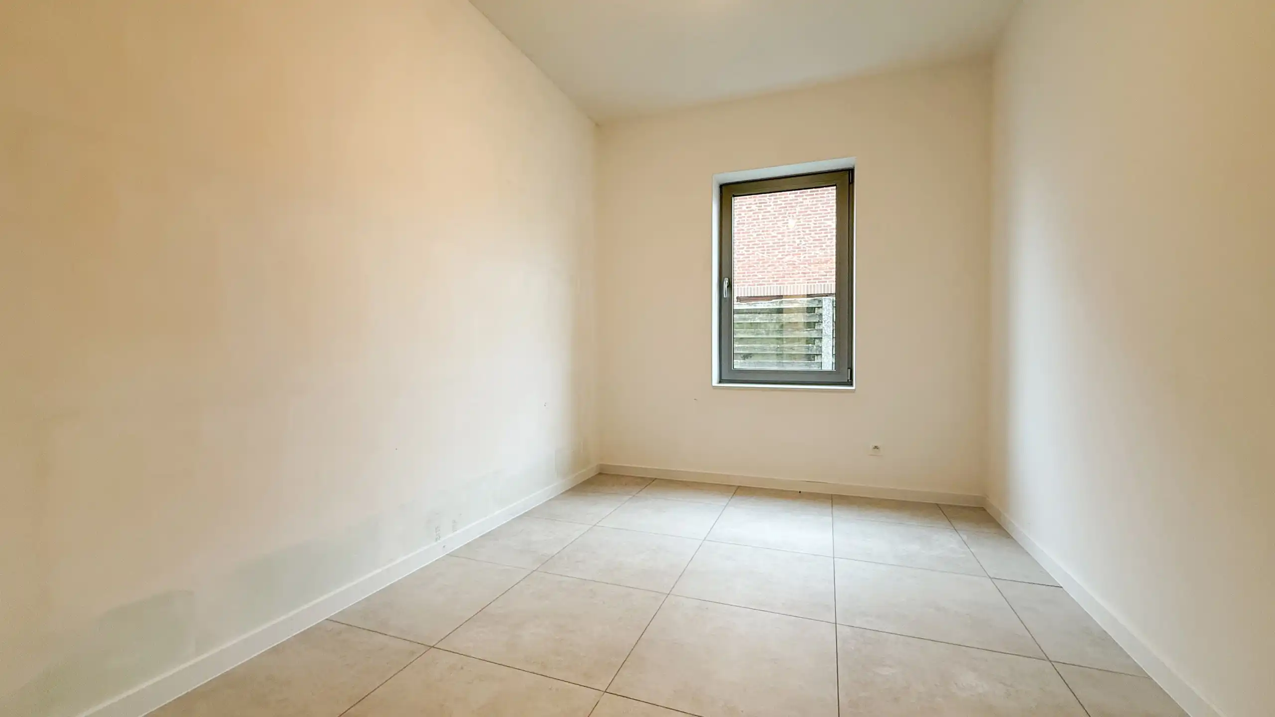 Gelijkvloers appartement met 3 slaapkamers en met een tuin! foto 18