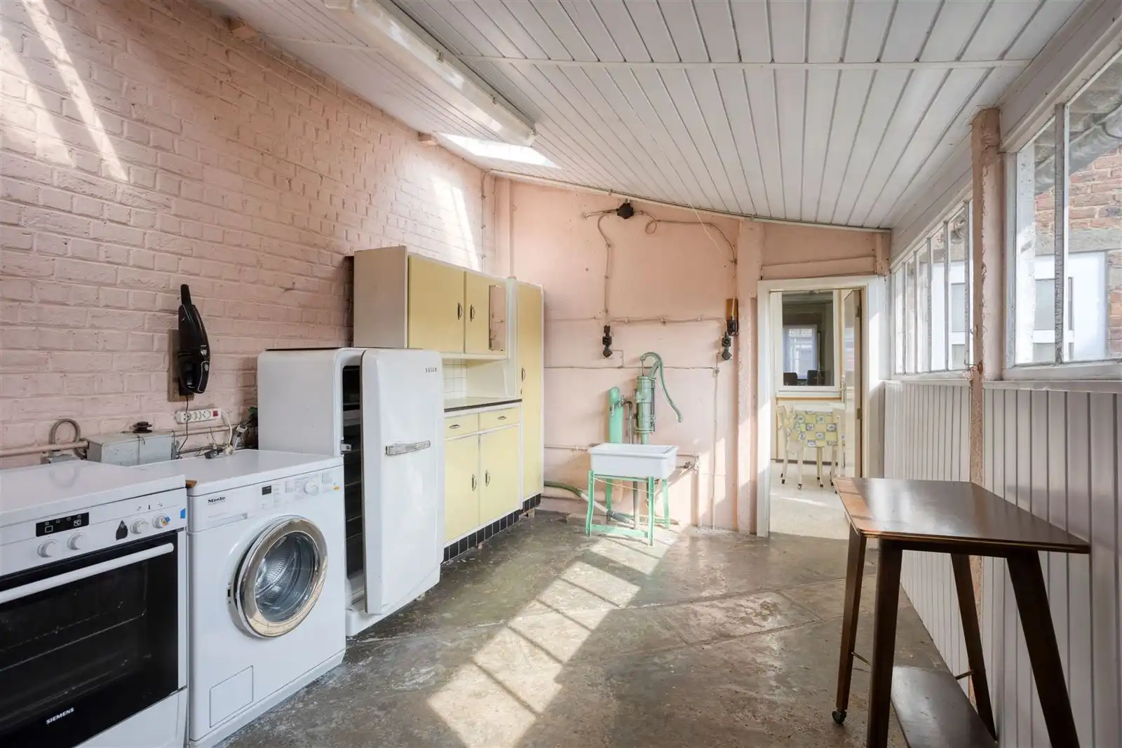 Karaktervolle woning met veel ruimte en potentieel  foto 9