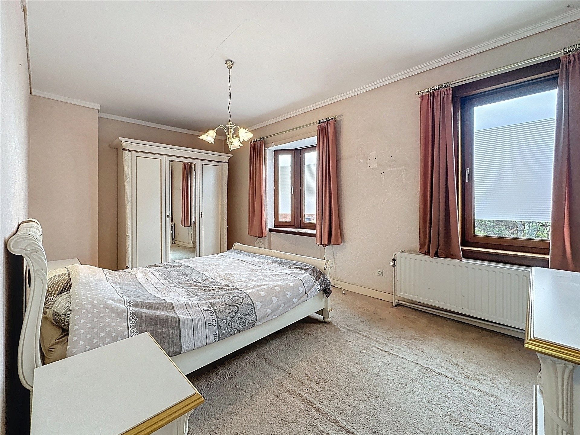 Charmante ruime woning met 4 slaapkamers en bijgebouw (40m²) op perceel van 290m² foto 20