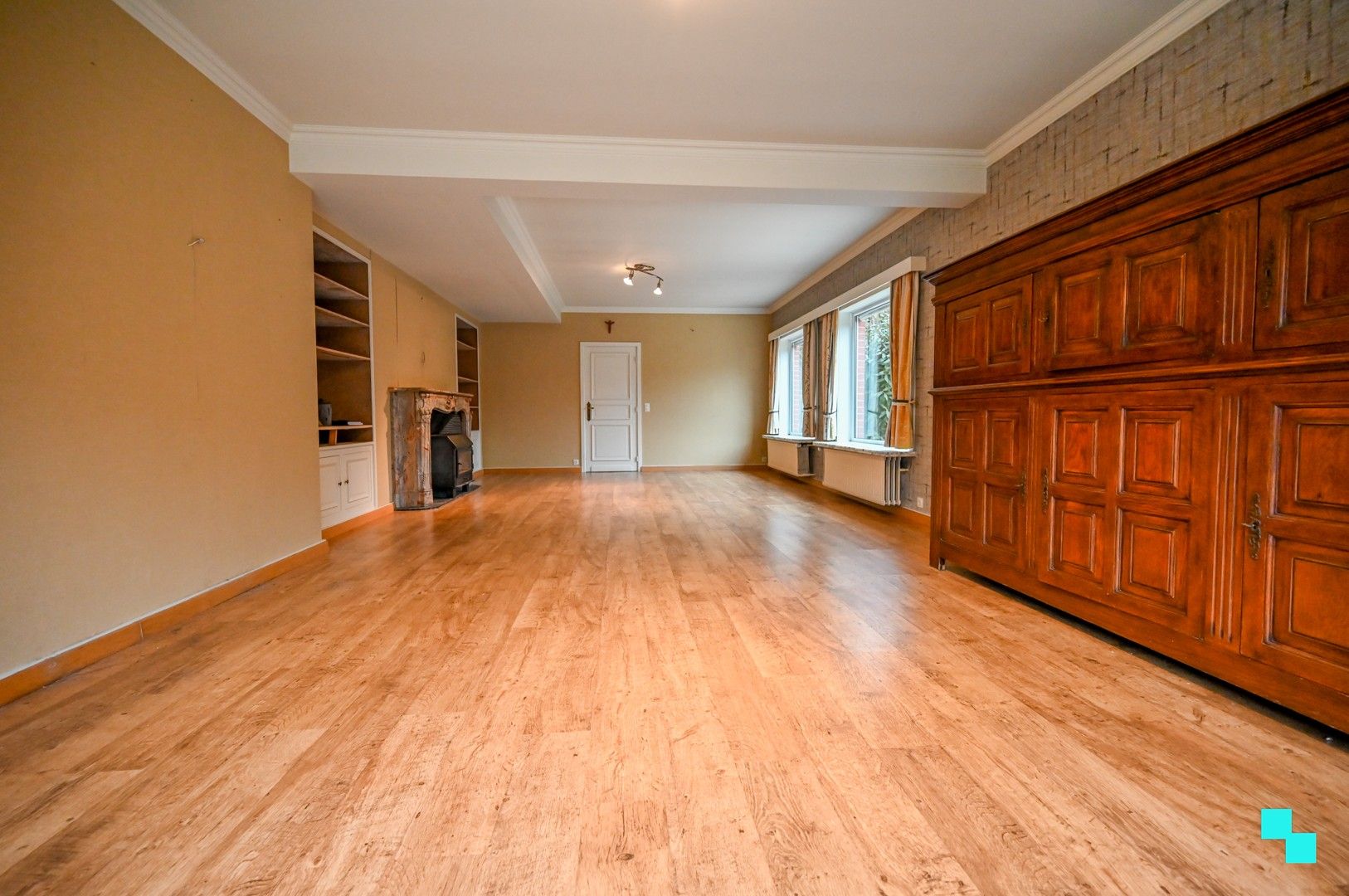 Zeer ruime woning te Heule foto 8