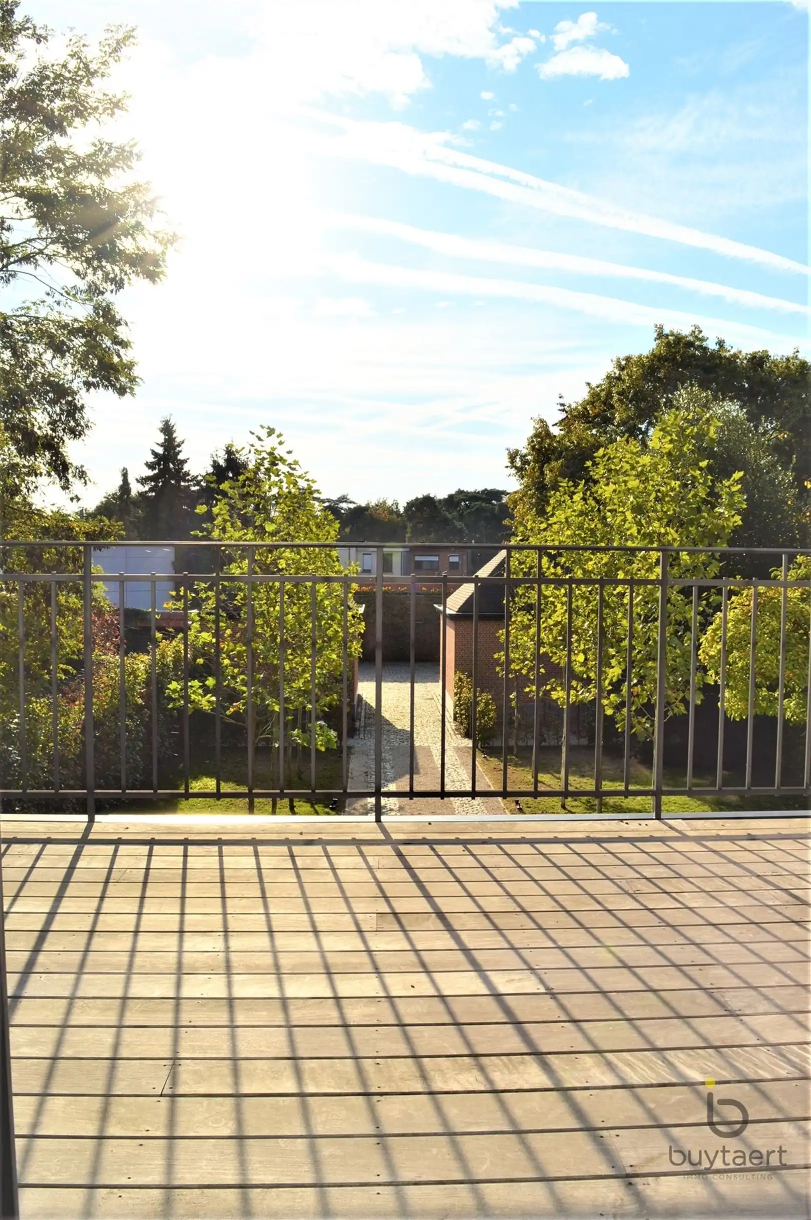 Standingvol en recent 2 slaapkamer appartement te Schilde. foto 4