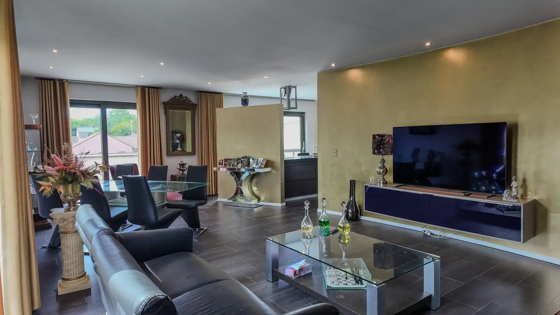 ZEER RUIME DUPLEX MET 3+ SLKS TE KOOP - MAASMECHELEN foto 6