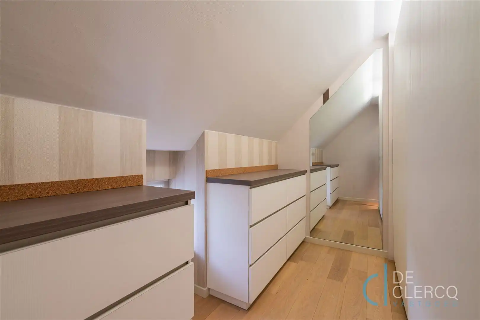 Onderhoudsvriendelijk instapklare woning te huur Lochristi! foto 12