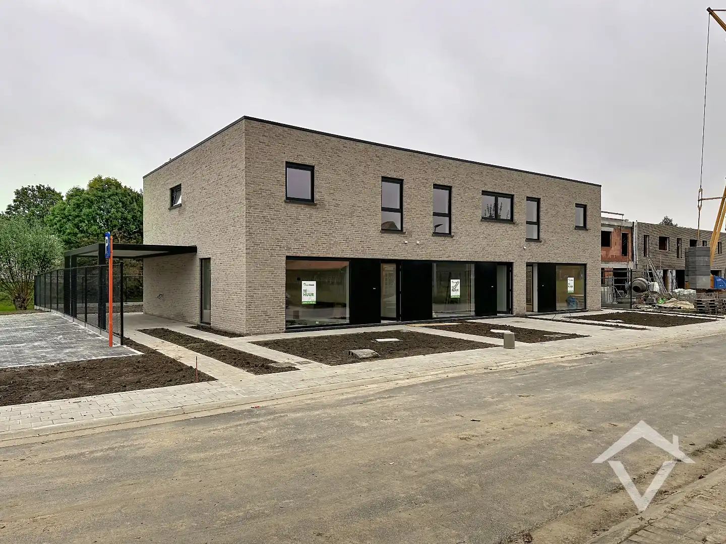 Woning met 3 slaapkamers en carport te Proven  foto 3