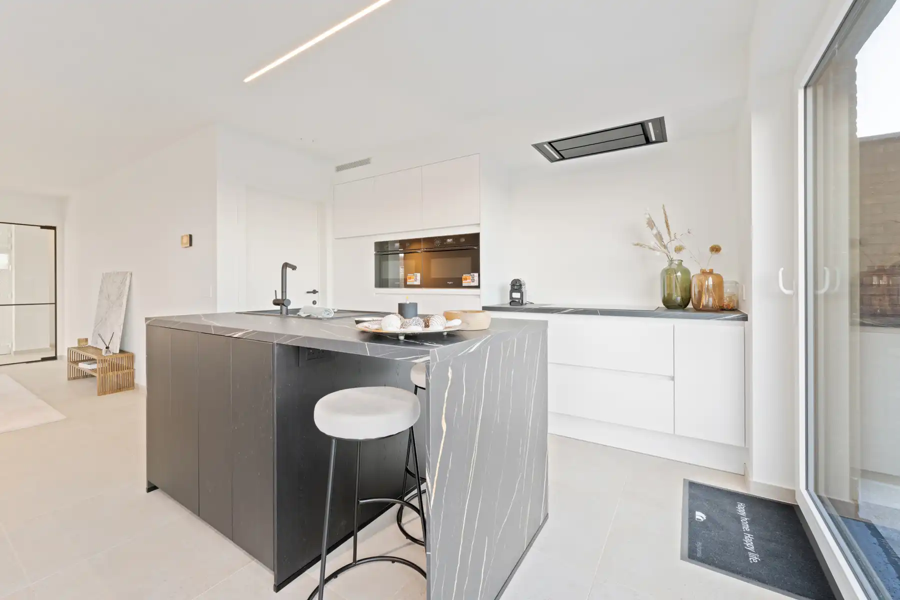 Moderne, gesloten woning foto 8