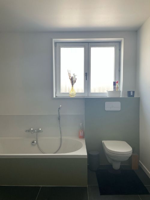 Energiezuinige halfopen bebouwing met grote tuin te huur in Zwalm foto 17