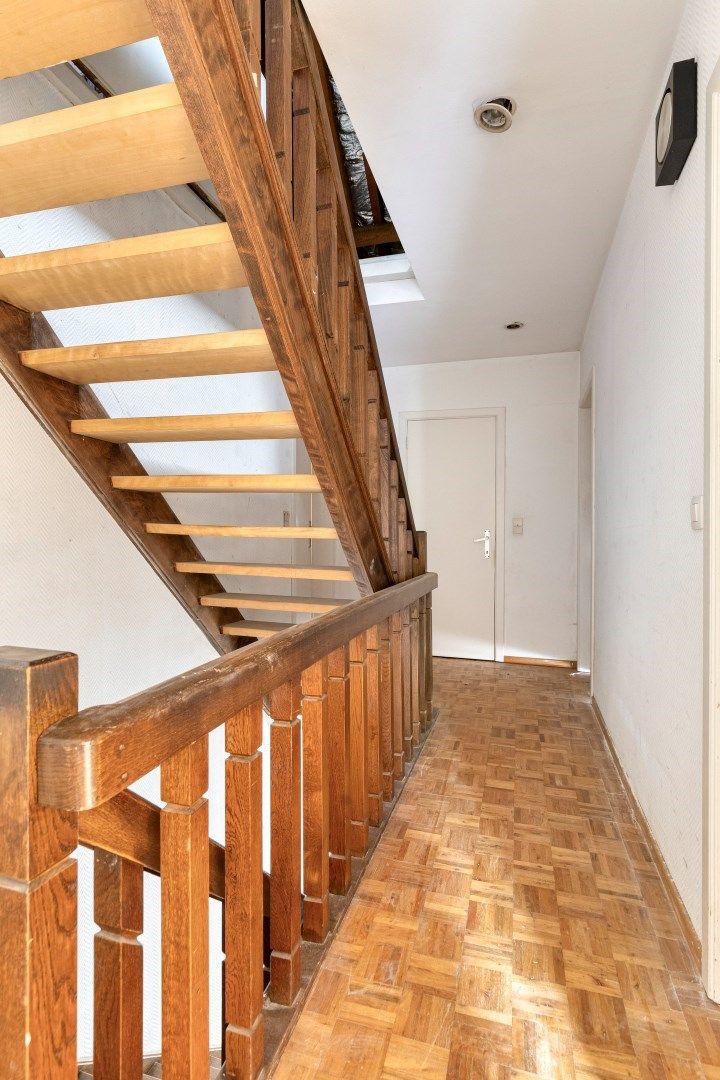 Ruime gezinswoning met 5 slaapkamers, praktijkruimte en dubbele garage in Kessel-Lo – EPC 337 kWh/m² – bewoonbare oppervlakte ca. 301 m² foto 22