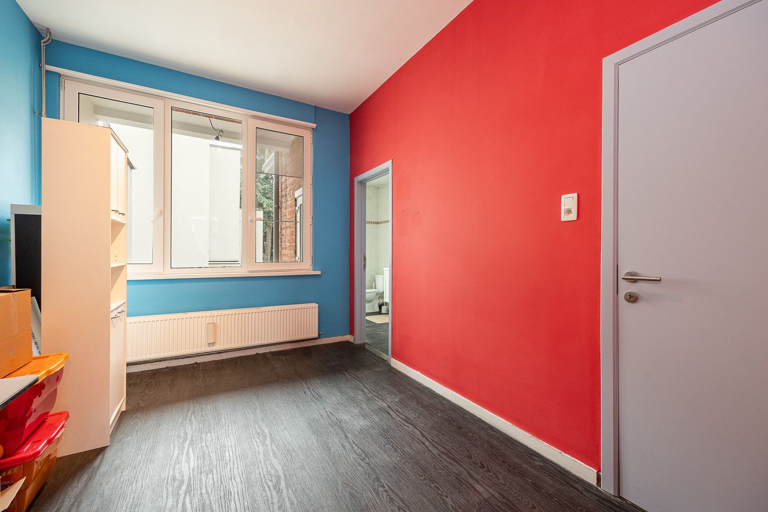 Goed gelegen 4-slk woning met tuin foto 12