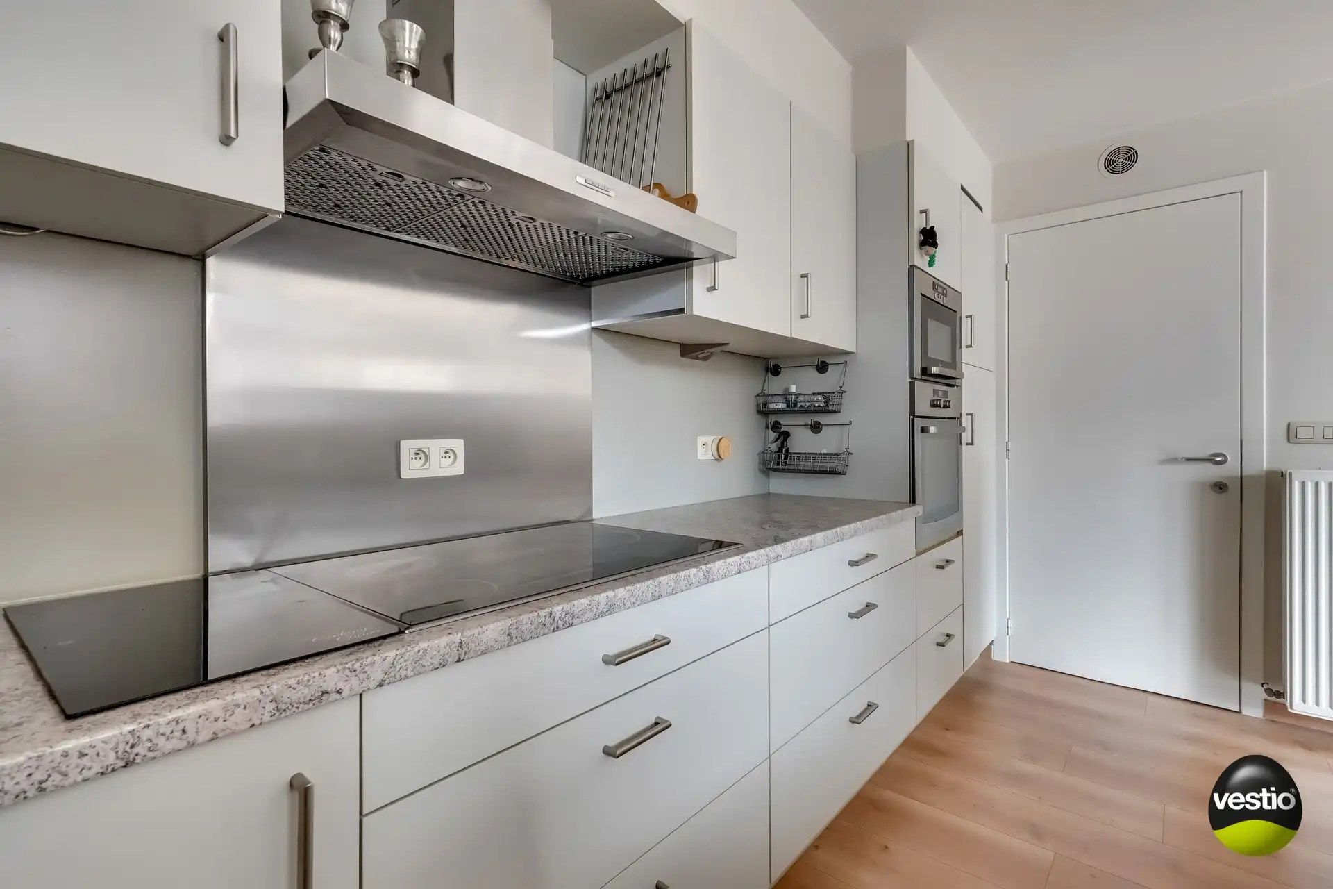 RUIM, MODERN APPARTEMENT 120 M² MET 3 SLAAPKAMERS foto 15