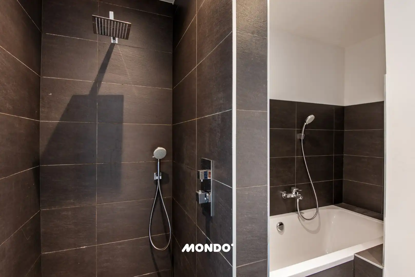 Instapklaar appartement met ruime tuin en 3 slaapkamers + Autostaanplaats!  foto 13