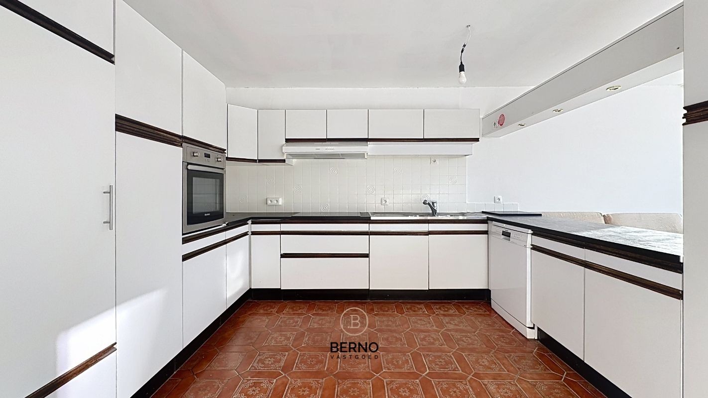 Ruime en energiezuinige woning op groot perceel foto 8