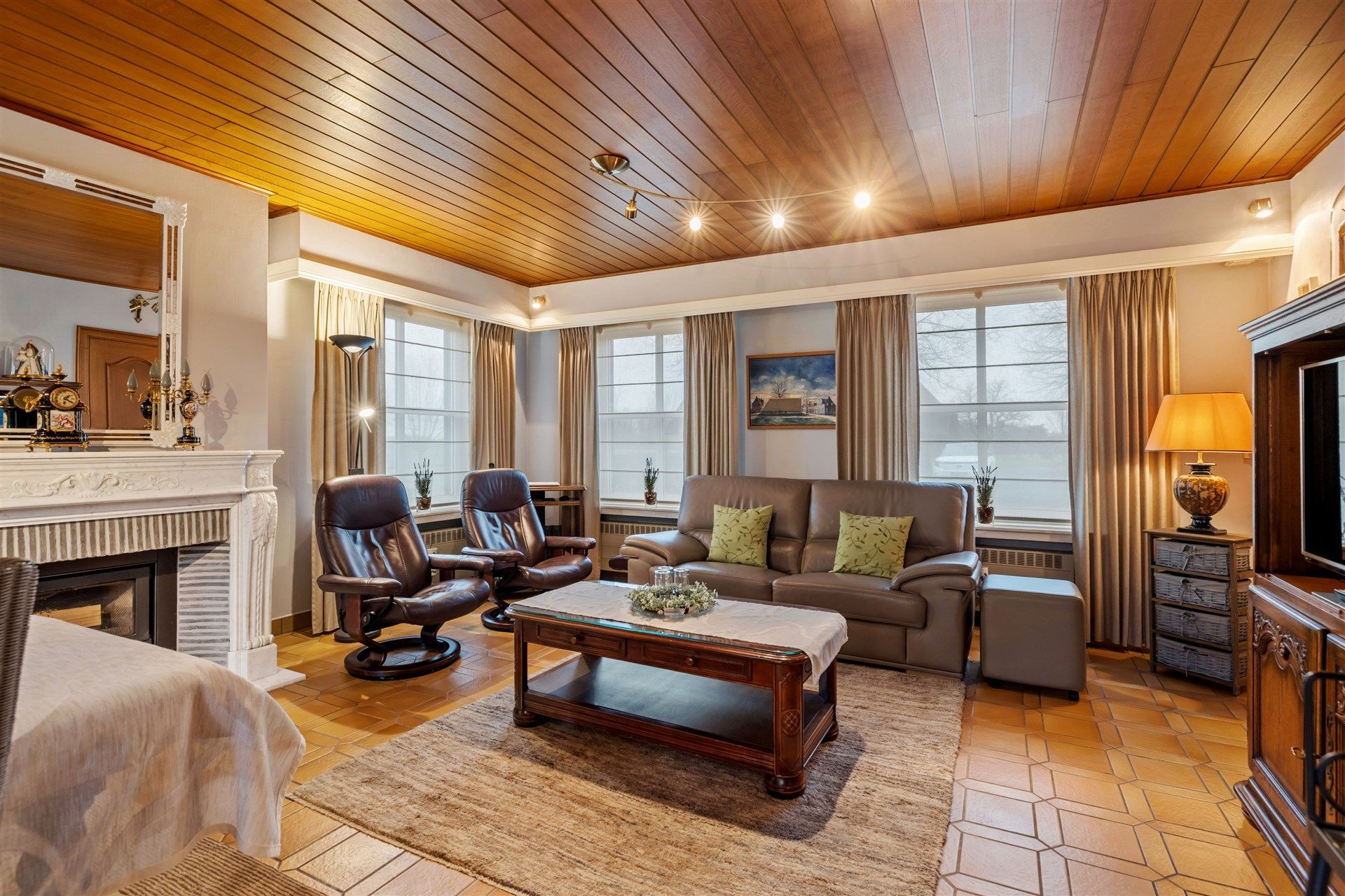 Charmante gezinswoning met 3 slaapkamers en inpandige garage foto 9