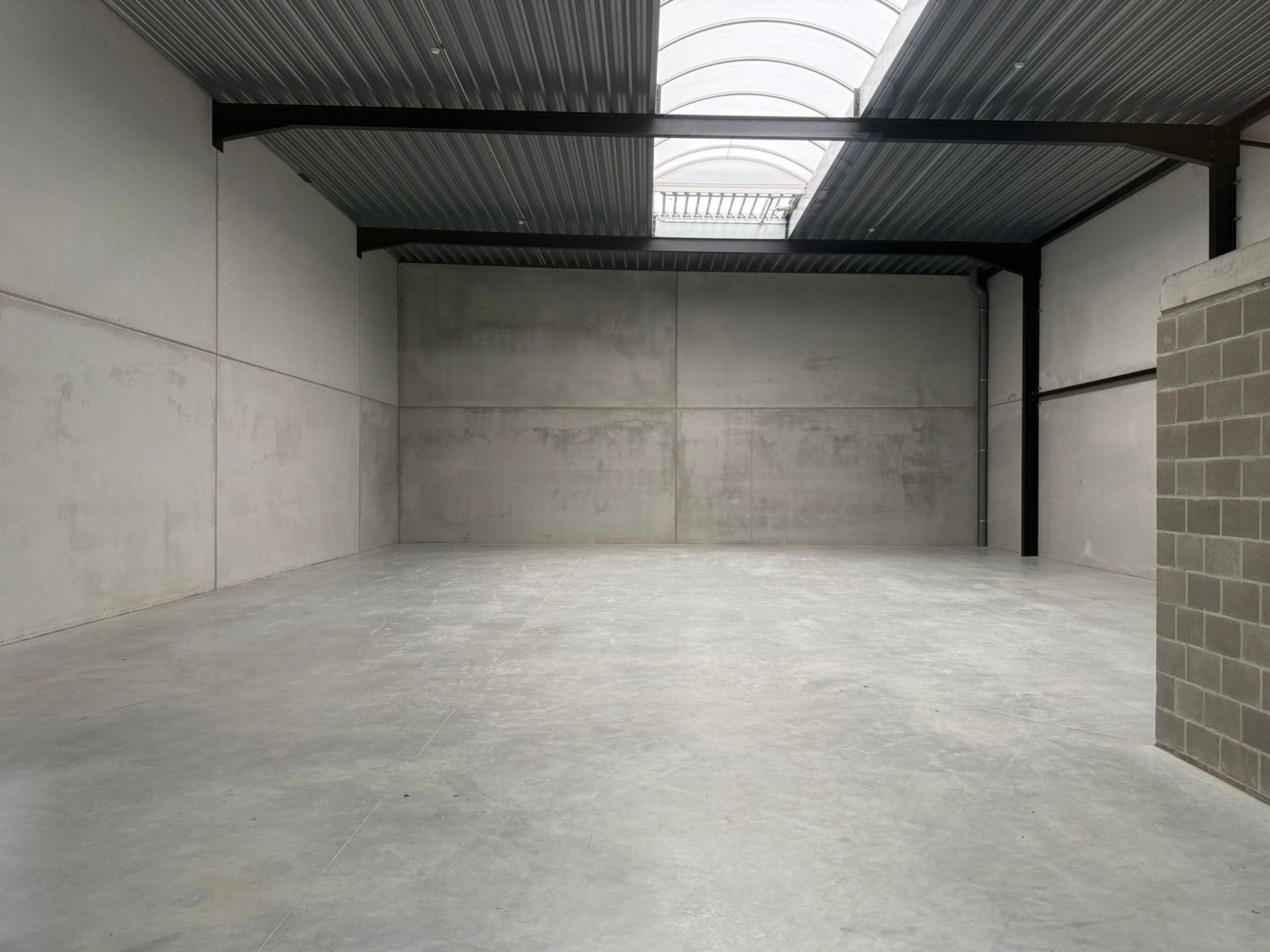 Nieuwbouw KMO-unit te huur op toplocatie in Kapellen foto 3