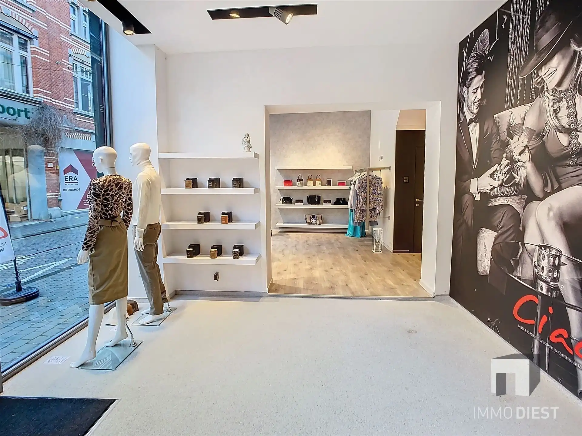 Ca. 200m² gelijkvloerse winkelruimte - uw conceptstore in het centrum van Diest foto 6