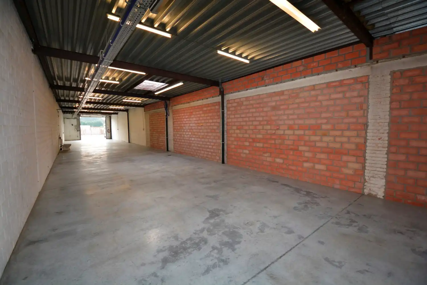 RUIM MAGAZIJN (295 m²) foto 3