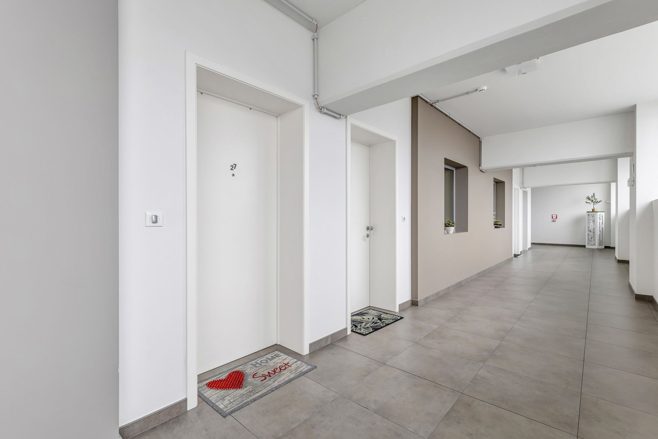 Instapklaar appartement met ruim terras en autostaanplaats foto 17