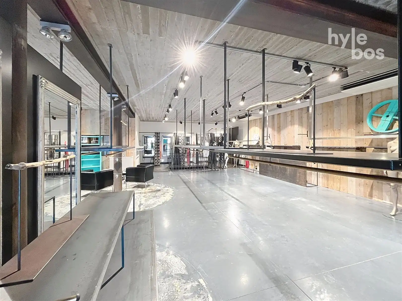 Commercieel pand - UNIEKE PRIJS foto 15