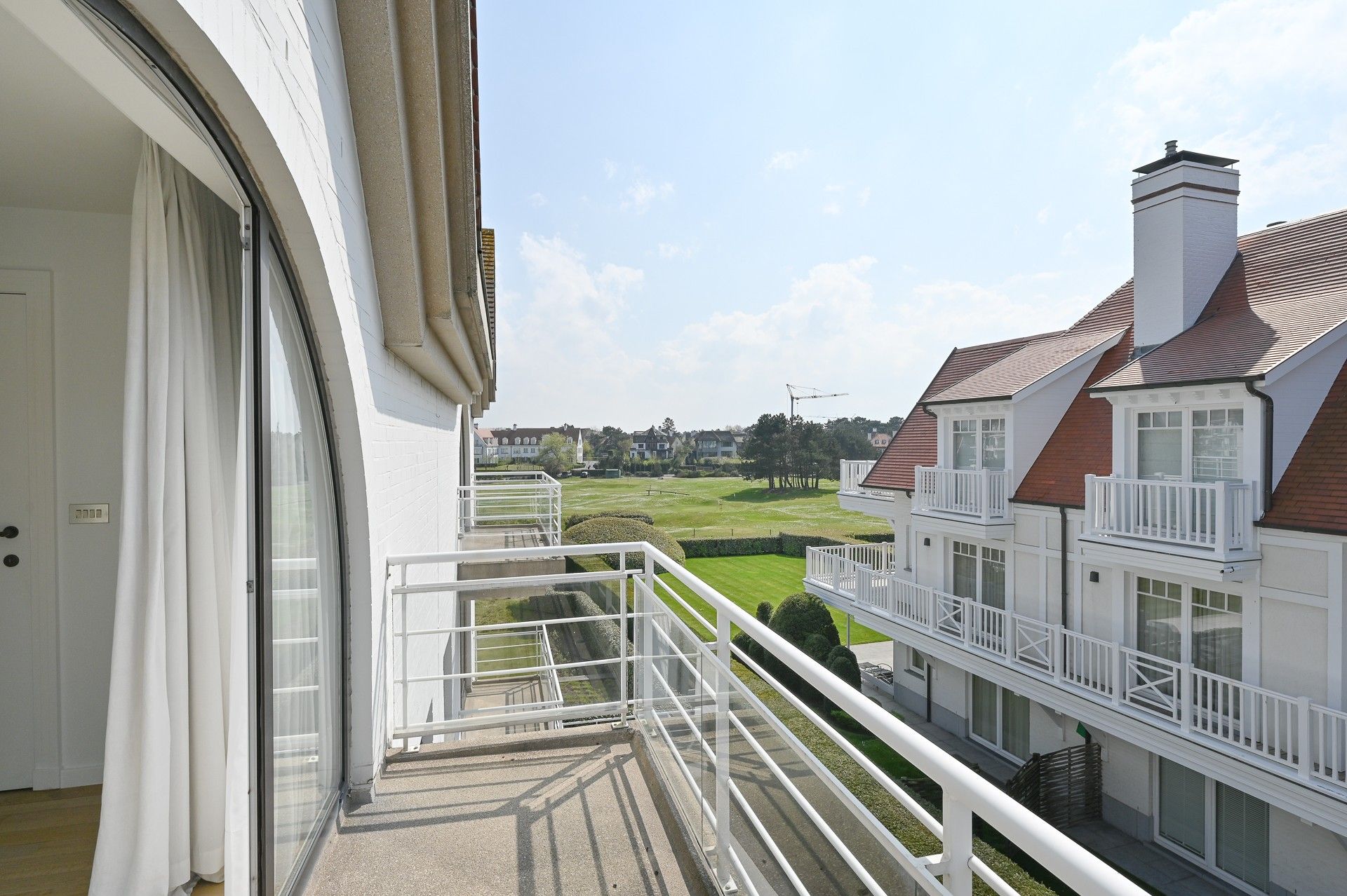 Uniek appartement aan de minigolf van het Zoute in Knokke. foto 15