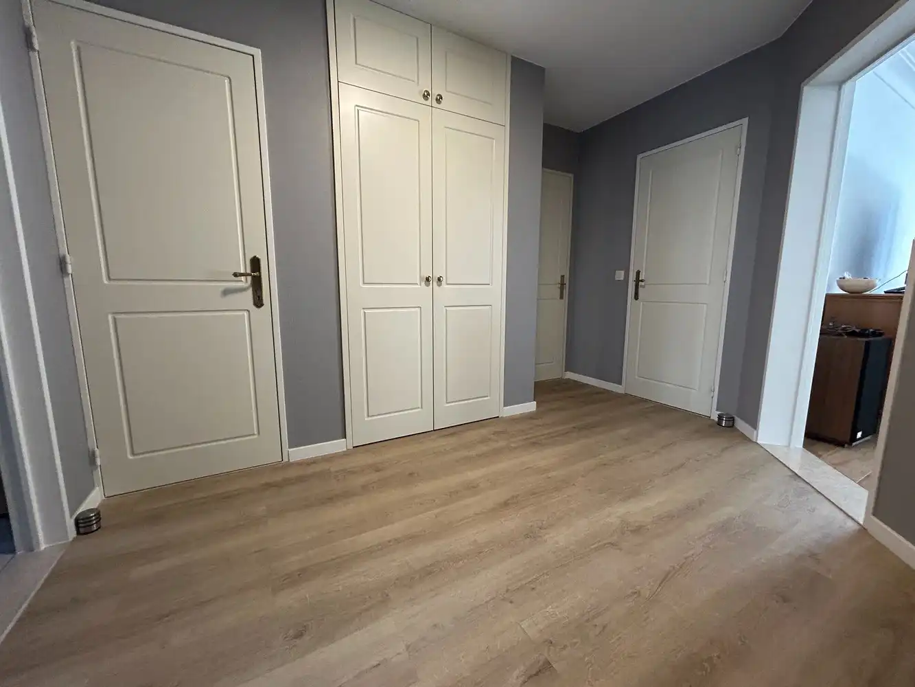 GERENOVEERD APPARTEMENT MET 2 SLAAPKAMERS, BUREAURUIMTE EN TERRAS foto 13