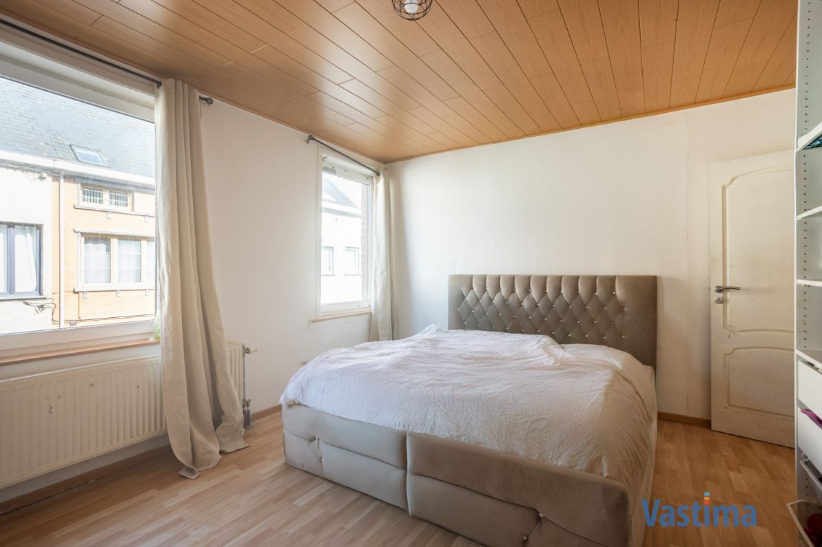 Ruime woning met 4 slaapkamers en buitenruimte centrum Aalst foto 13
