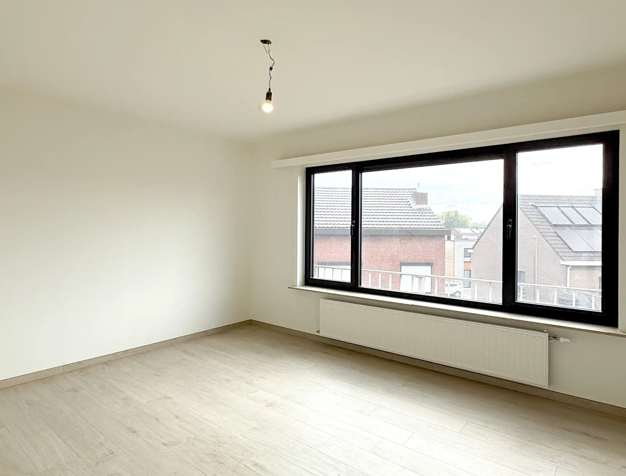 Volledig gerenoveerd appartement met twee slaapkamers in Beveren foto 7