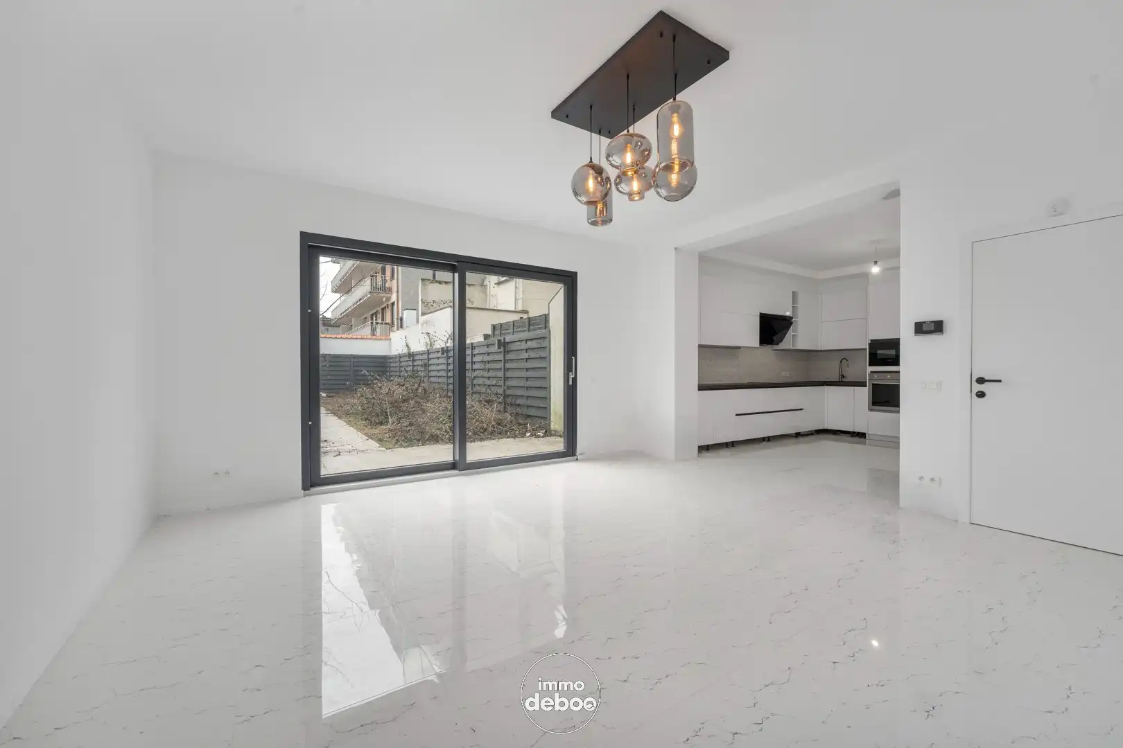 Instapklare bel-etagewoning van 260 m², volledig gerenoveerd in 2024, EPC B en zuidgerichte tuin nabij centrum en zee foto 11