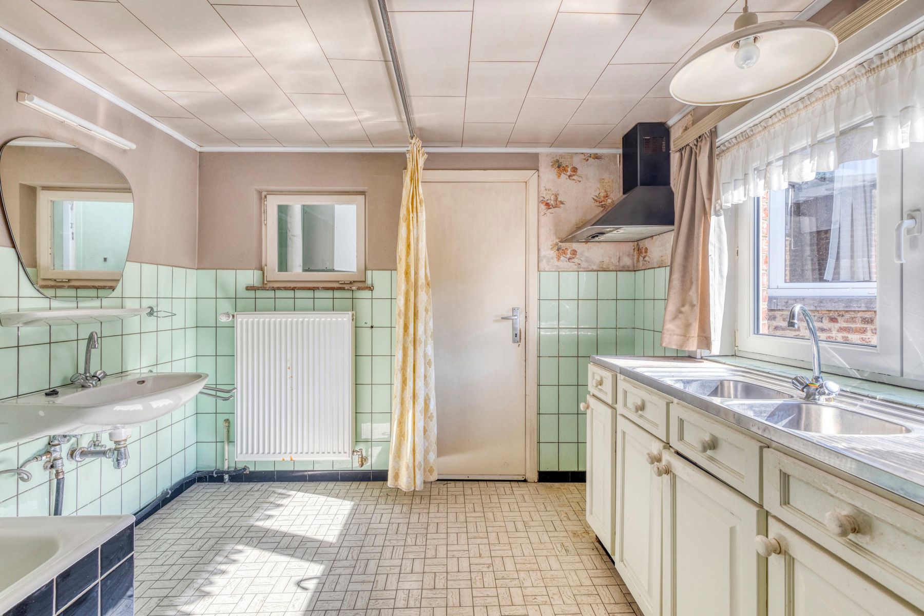 OPTIE Ruime woning met 5 slaapkamers en grote tuin foto 12