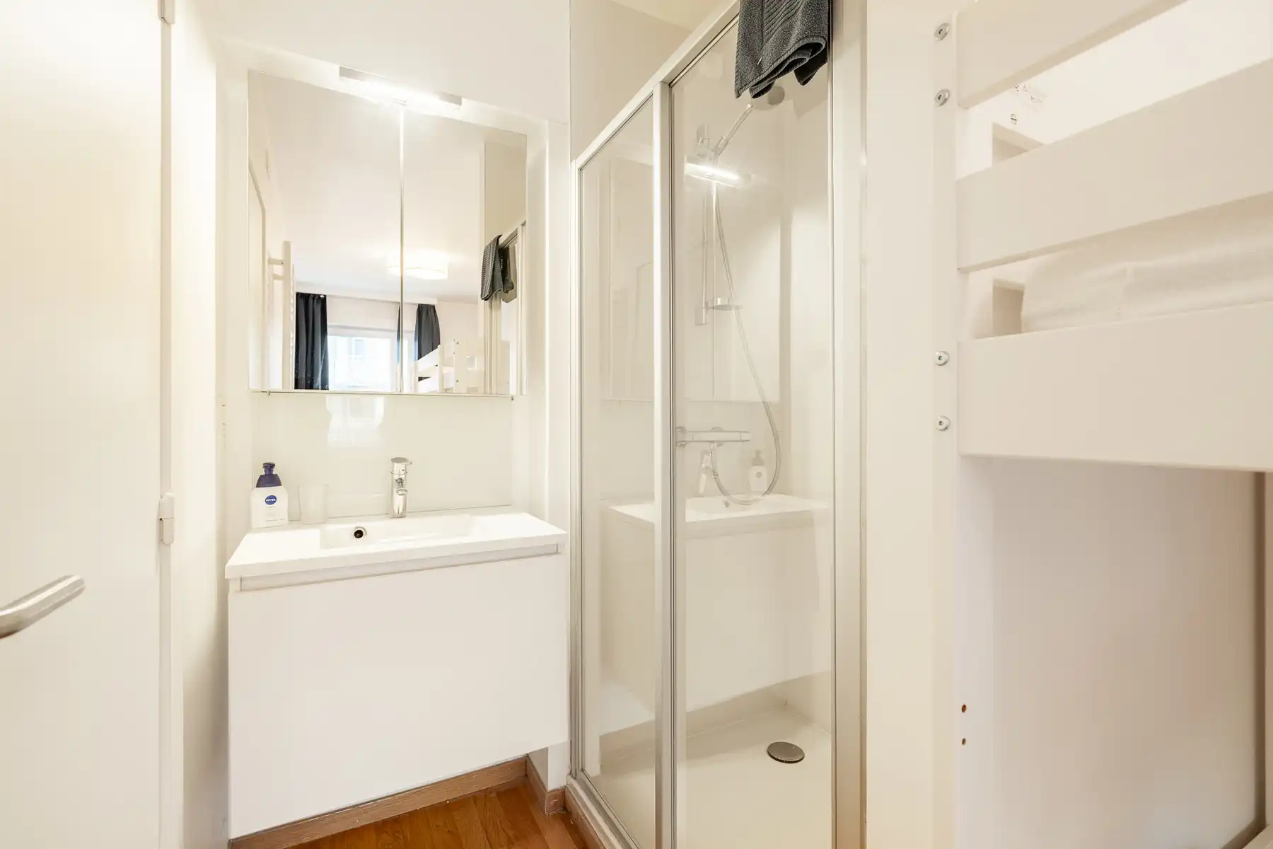 Stijlvol appartement met uitstekende centrale ligging foto 16