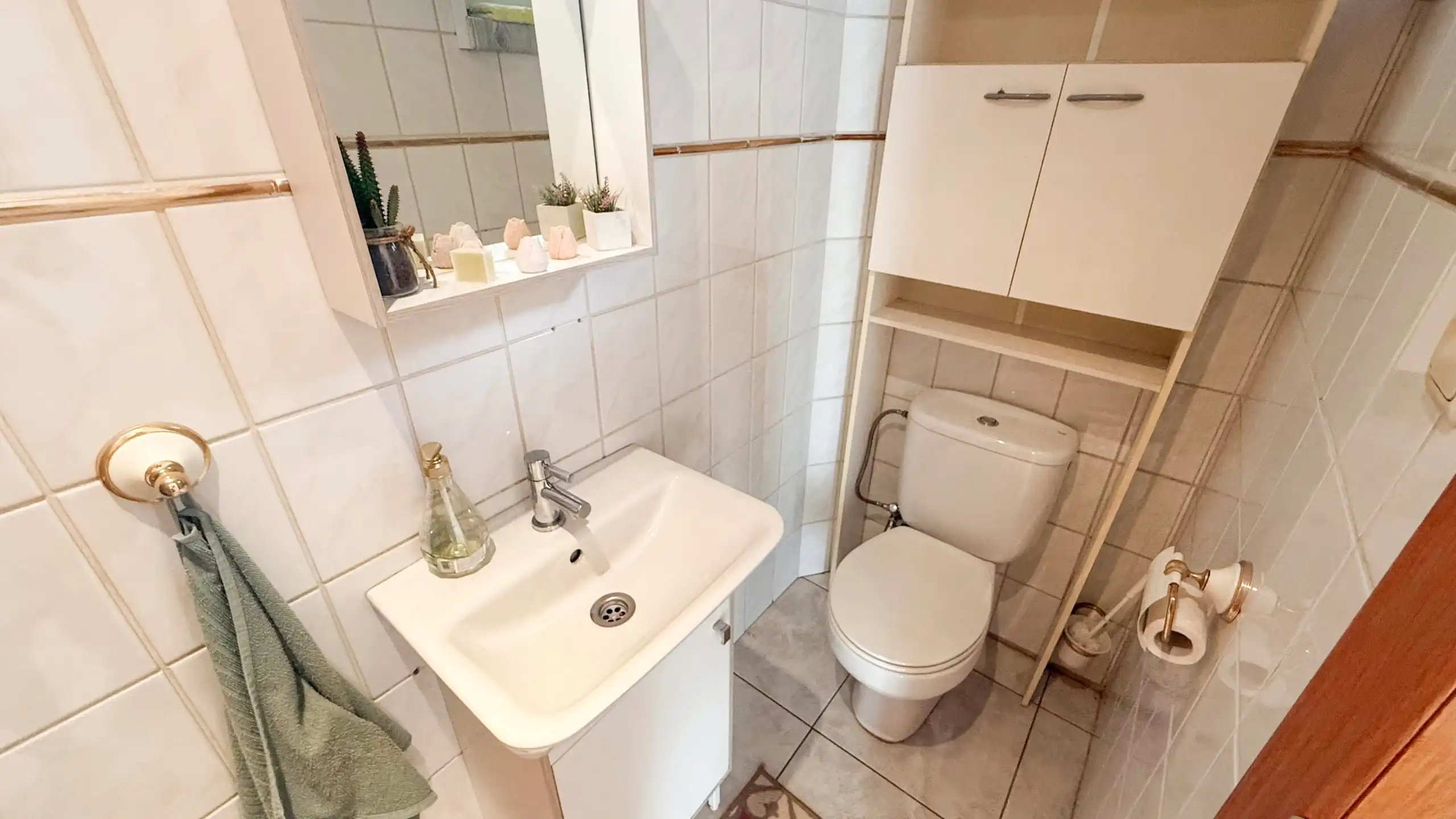 Ruime woning met 4 SLPK op een toplocatie! foto 25