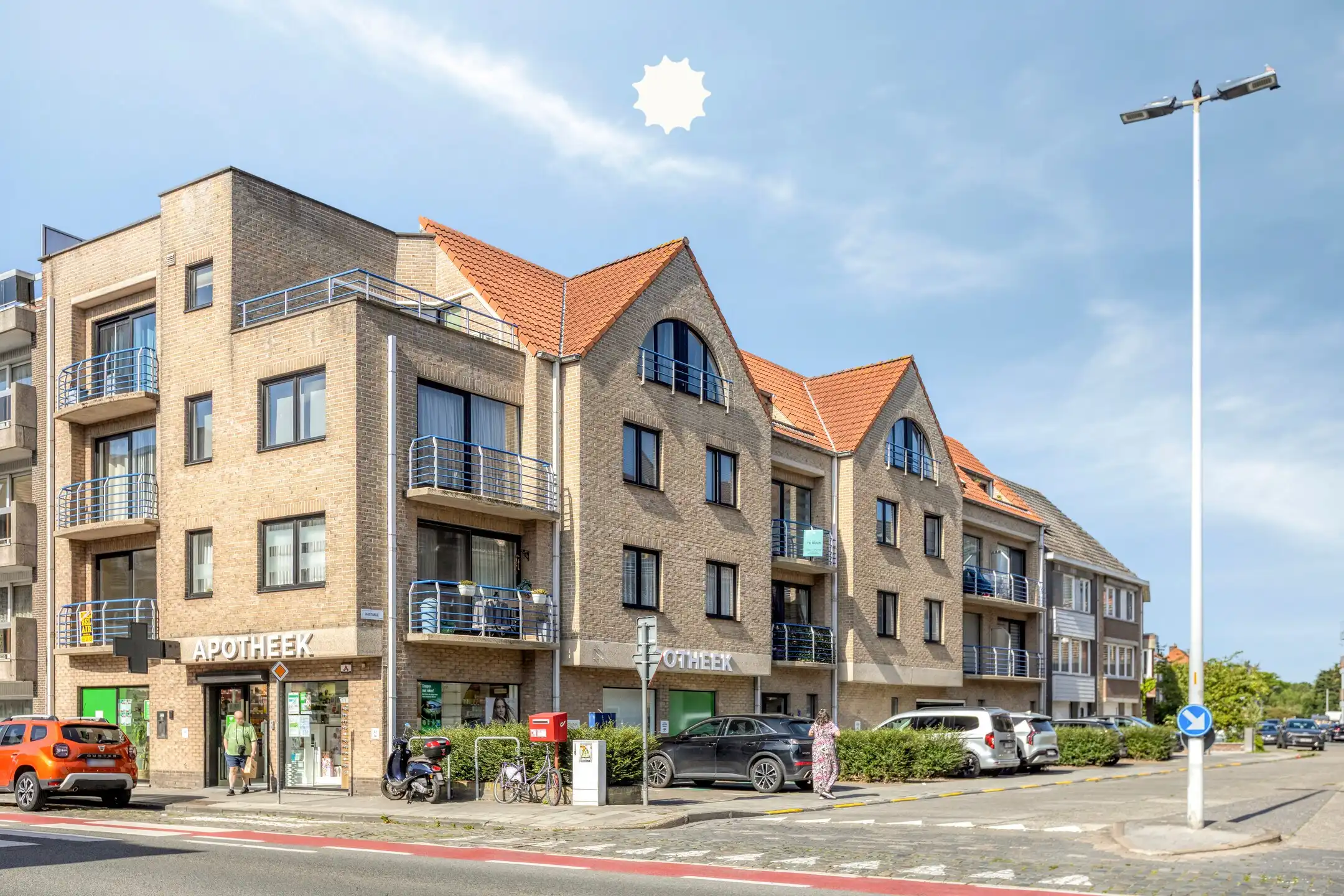 "Wonen zonder zorgen: vernieuwd appartement met garage" foto {{pictureIndex}}