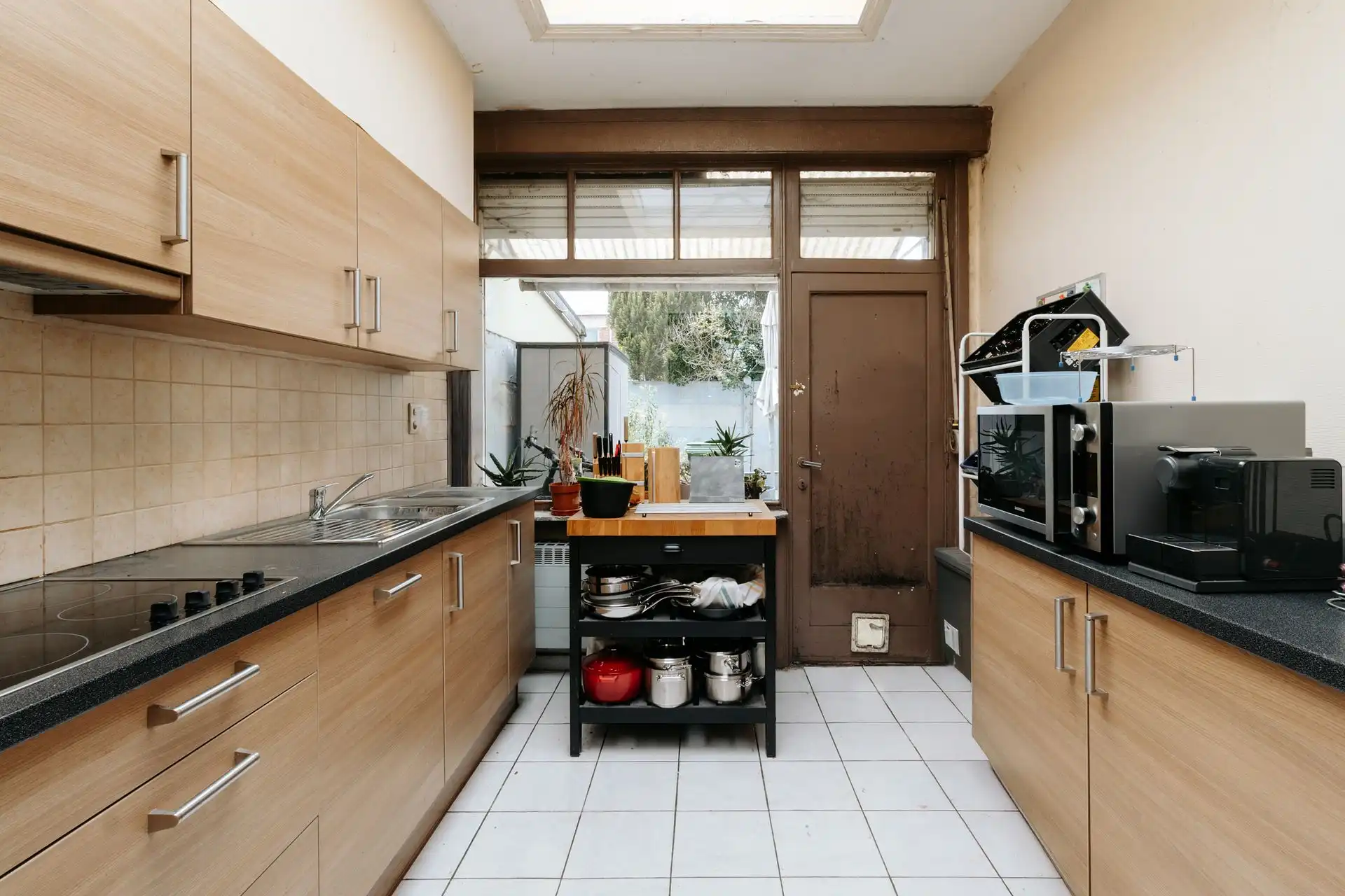 Te renoveren woning met karakter en potentieel in Wilrijk foto 6